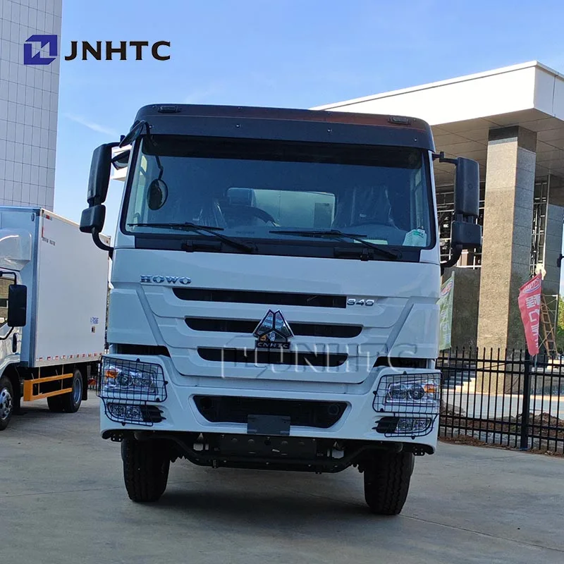 HOWO Asphalt Spraying Equipment Truck 4X2 340HP Intelligent Asphalt Spraying Equipment Truck