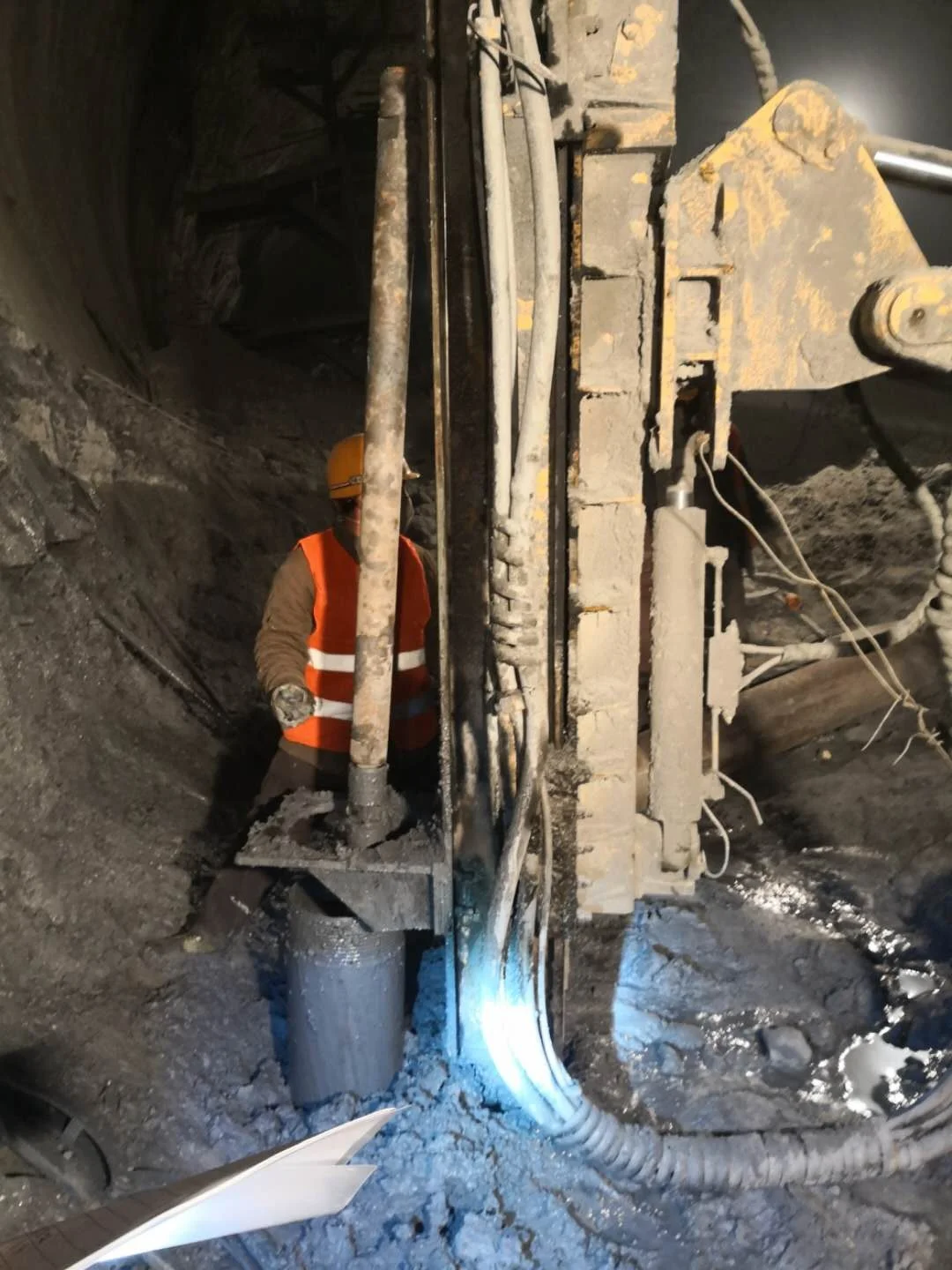 SPM DHD 350 360 3 4 5 6 inch  dth hammer  chamfering  cobalt drill bit set