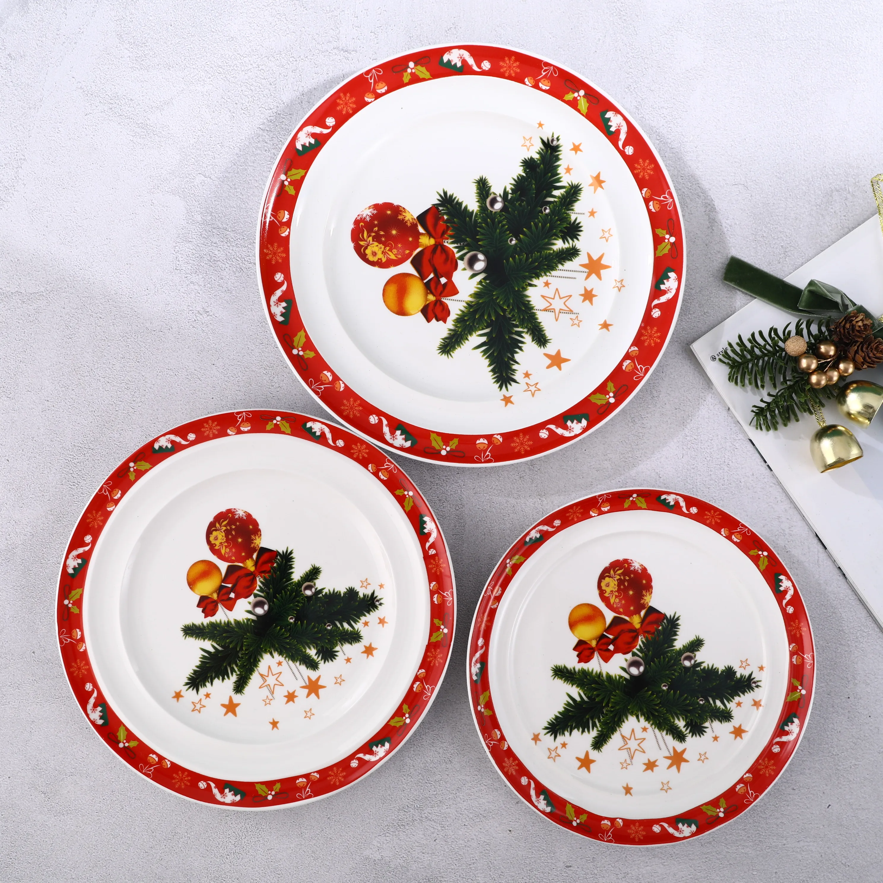 2024 Home Decoration Personalized Christmas Ceramic Plates And Bowls Tableware Set