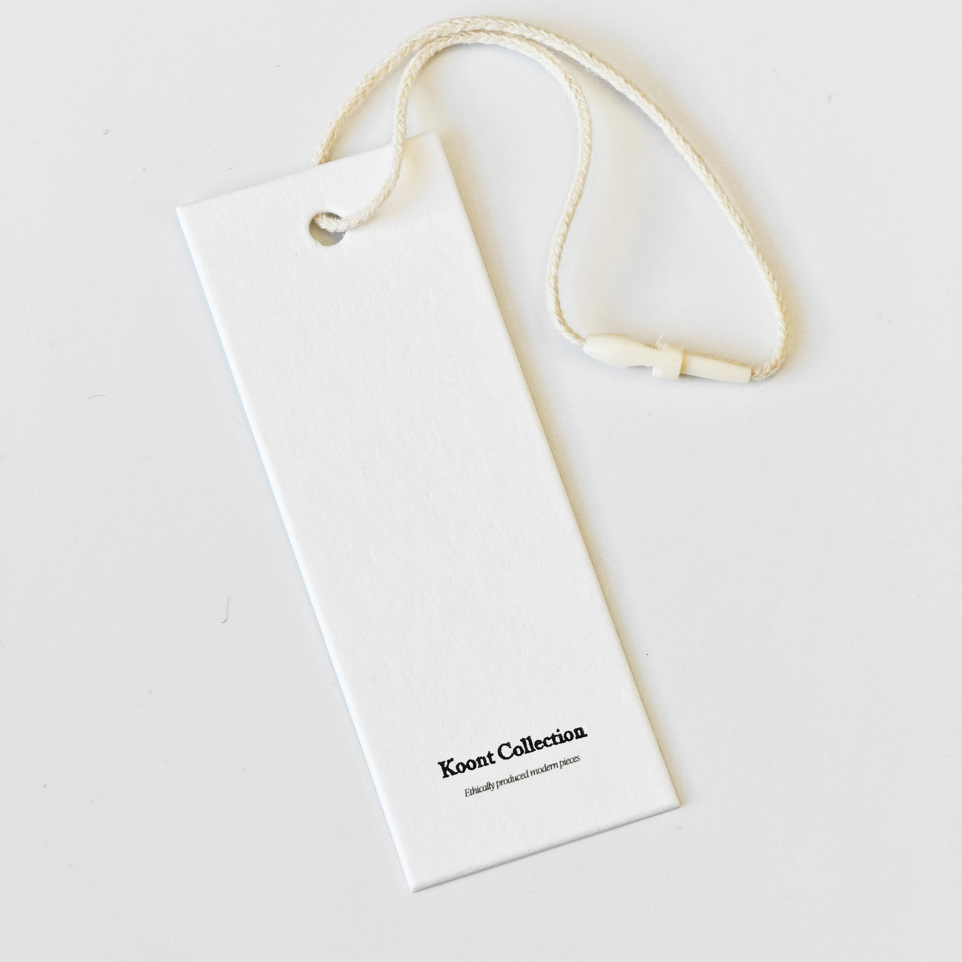 fashion design branding name logo 350gsm white cardboard hang tag for necktie customized matte finish clothing label name tag