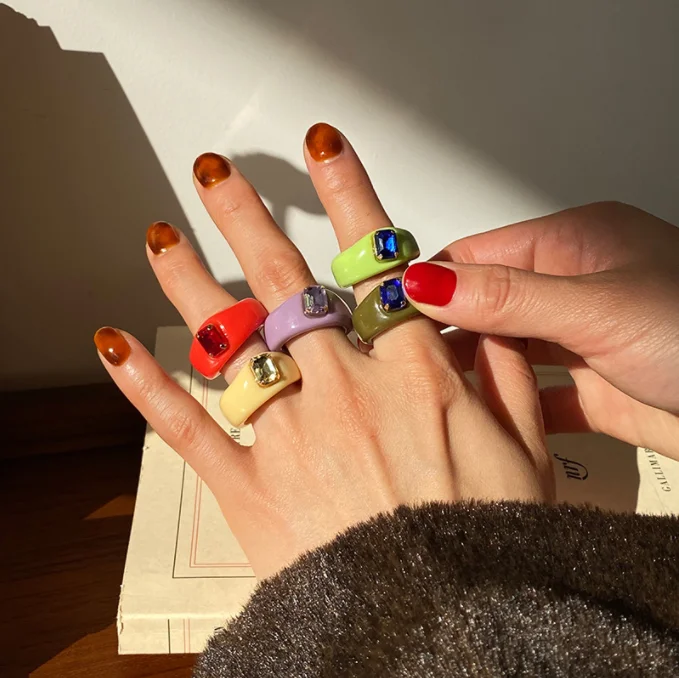 
wholesale 2021 newest diamond resin rings korean women acrylic resin rings jewelry rhinestone ring for girls 