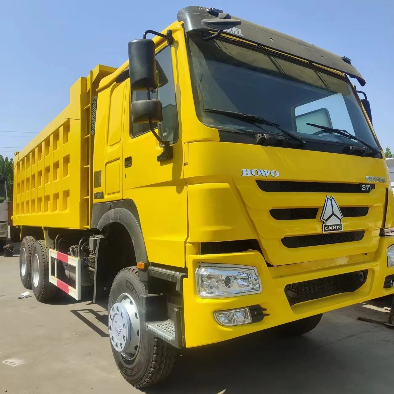 Тяжелый самосвал Sinotruk Howo 400 371 л.с. 6x4 10-колесный 20 т/30 т Емкость евро 2 с левым рулевым управлением