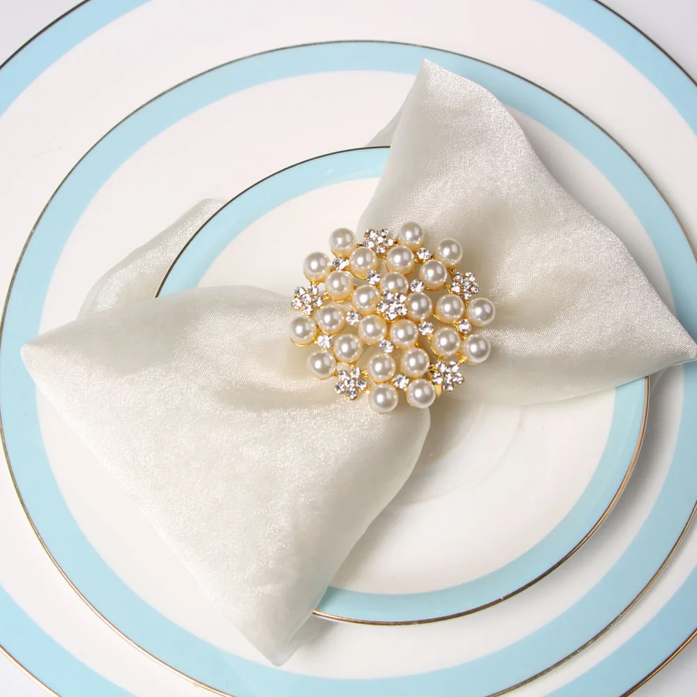 DEACORY Wholesale new style pearl diamond table decoration gold kirsite metal hotel restaurant wedding napkin ring