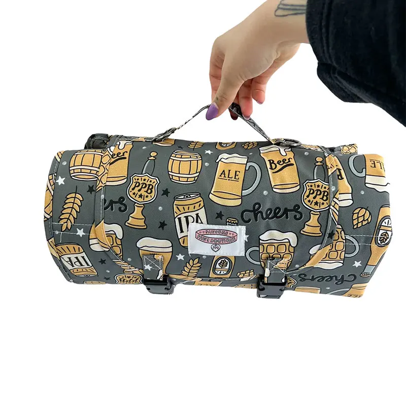 roll up Portable Water resistant Outdoor Travel Pet Mat for Dogs and Cats