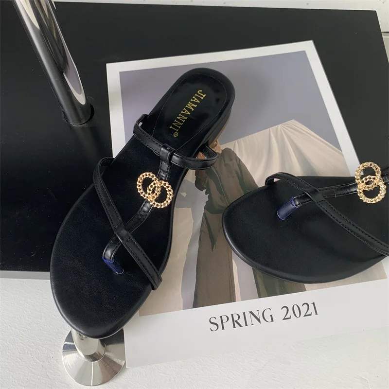 wholesale fashion PU ladies sandals ladies luxury female fashion flat slippers new designer flat leather flip flops slippers