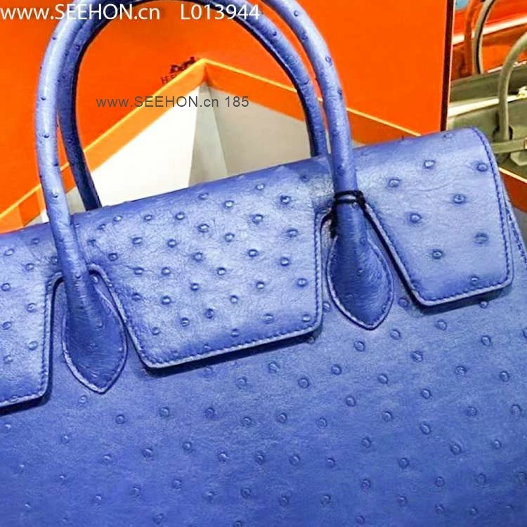 Luxurious and exquisite crocodile leather finish, fine hide pattern on items