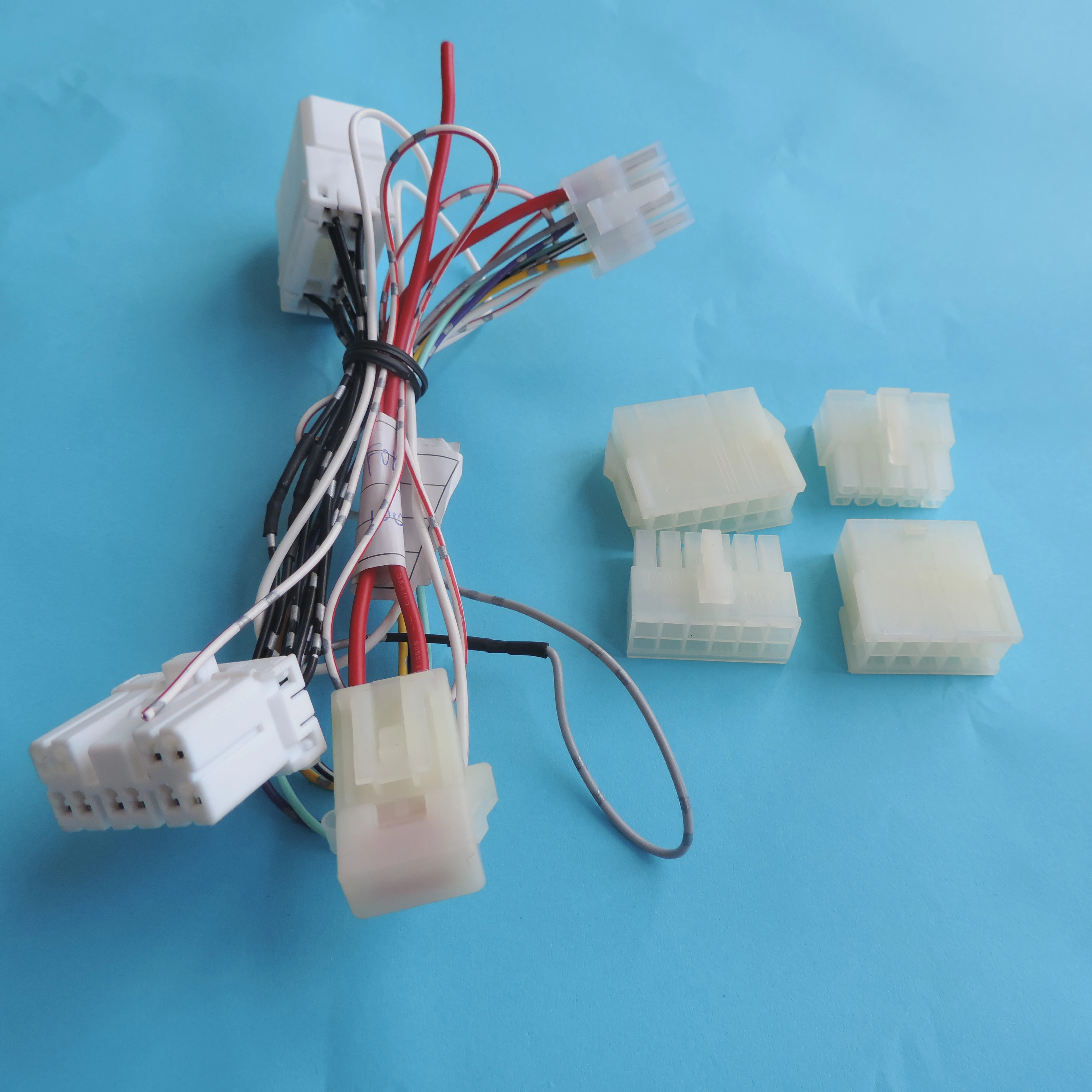 39-01-2080 dual housing 5557 Molex 8 pin 4.2mm pitch Mini-Fit wire harness connector 39012080 wiring harness manufacturer