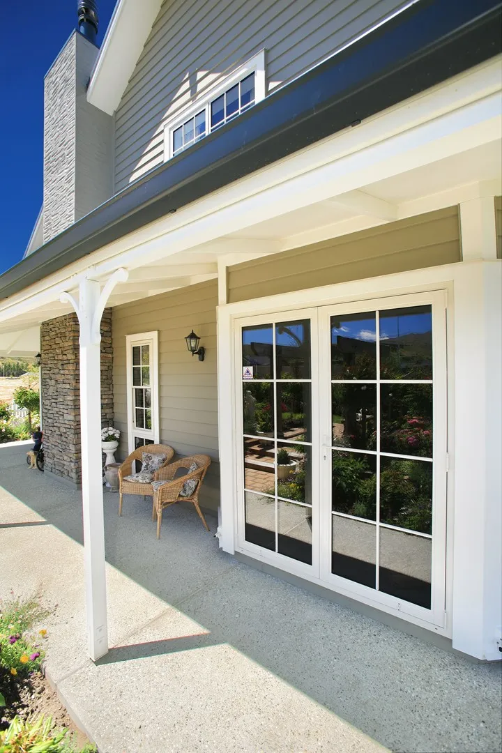 Shanghai TOMA-High Security Impact Glass Casement door/Window, double glass high quality casement door