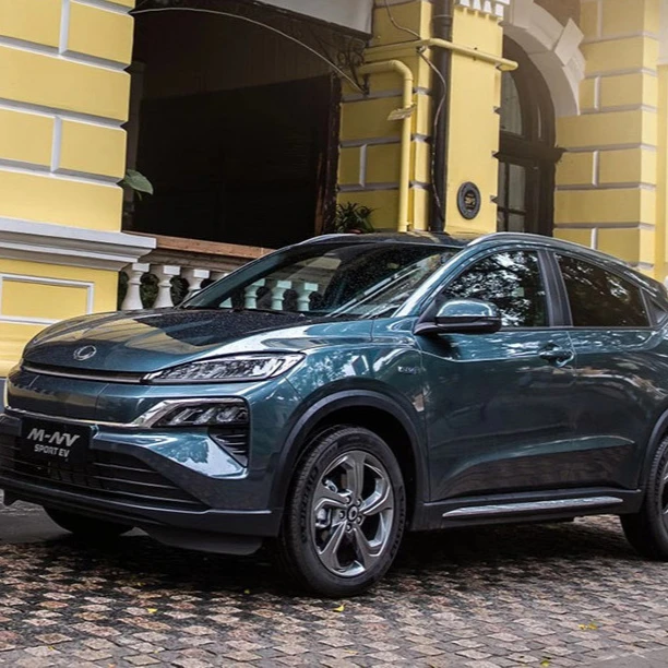 Made In China high Speed used car for sale MNV Honda M-NV Base 480km Range Without Sunroof