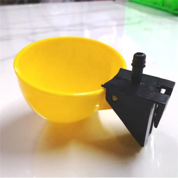Used Automatic PP Drinker for Birds Plastic Pigeon Poultry Water Drinker for Retail Industry