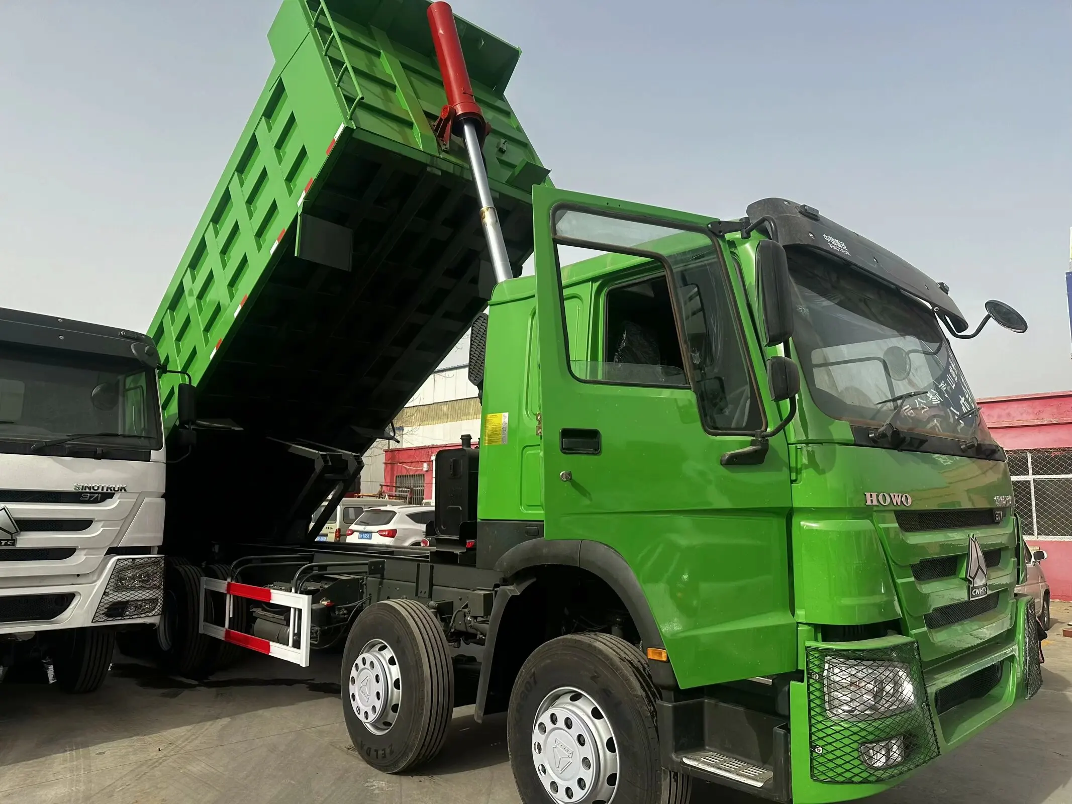 Этиопия Sino HOWO 8x4 16 20 кубических метров 12-колесный самосвал карьерный для продажи Подержанный и новый дизельный двигатель