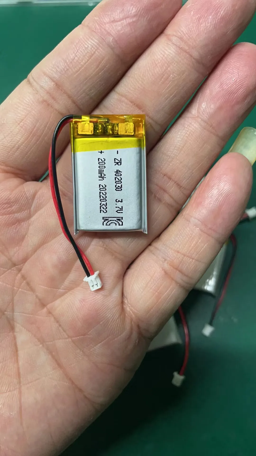 Polymer Lithium Battery Rechargeable Battery 3.7V 402030 200mah Li ion Battery