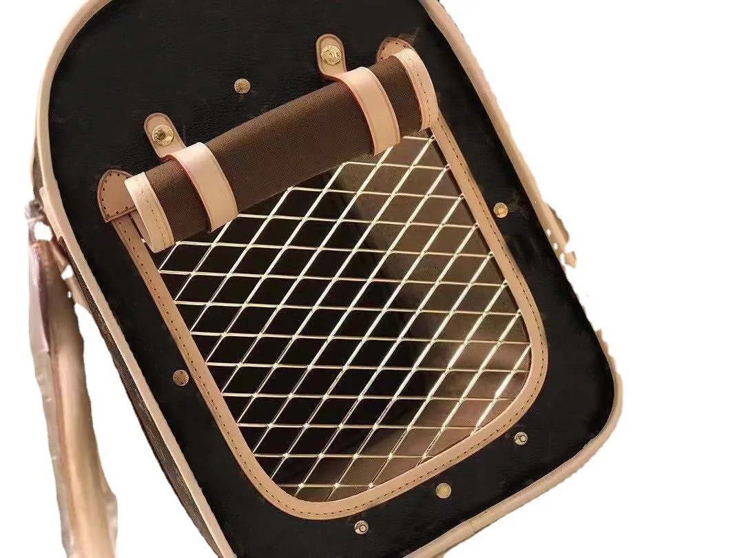 Hot Sale Luxury Portable Leather Dog Carrier Bag Designer Brand  Pet Carrying Handbag with Pocket