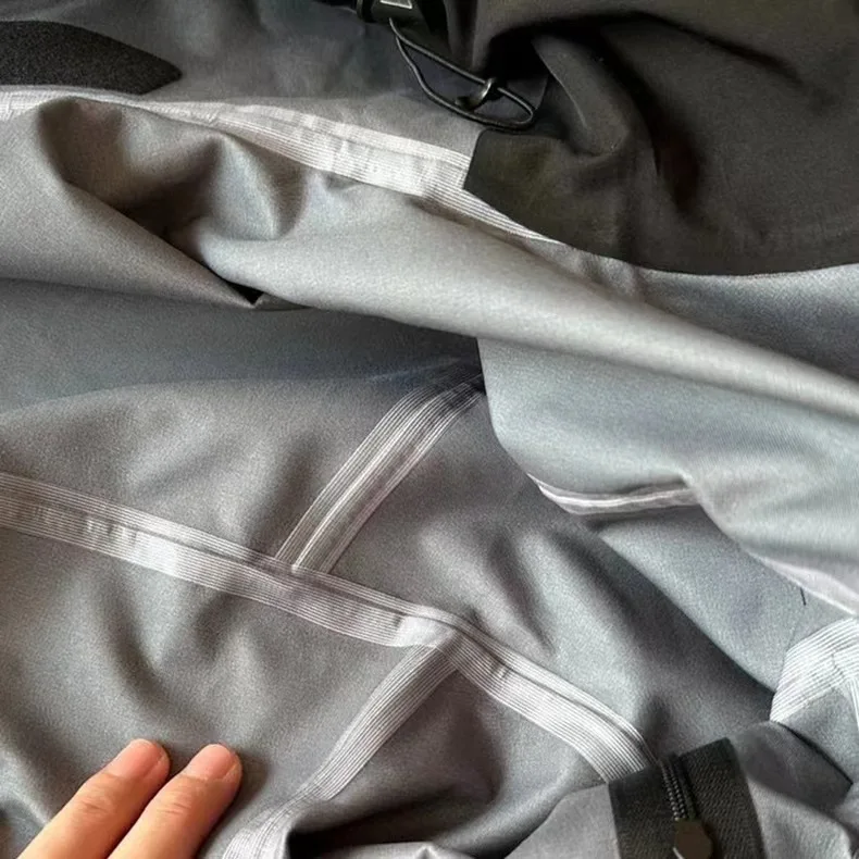 Unisex Plus Size Tactical Jacket Thin Hard Shell Waterproof Custom Brand Logo Jacket for Outdoor Zipper Closure