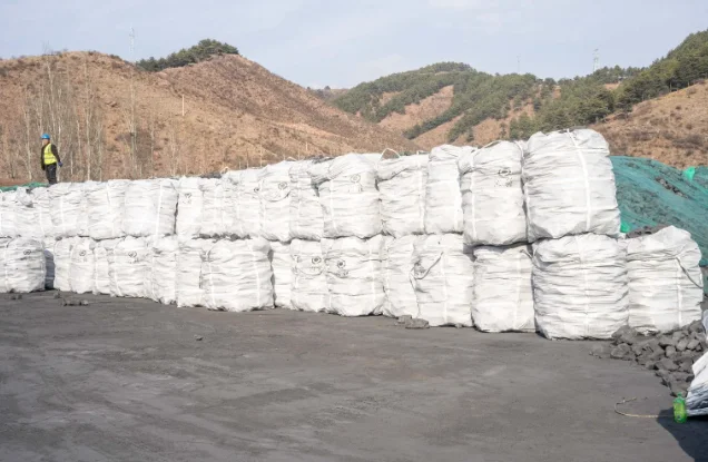 20-30mm Anode Carbon Block More Energy Electrode Paste Carbon Anode Scraps