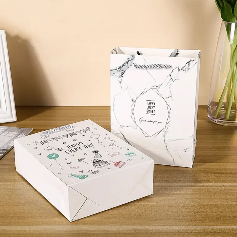 Customized high-quality white small fresh hemp rope gift packaging paper bag