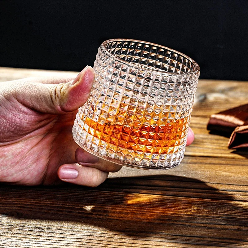 Diamond pattern design Spinning Whiskey Glass Stress and Anxiety relief Tumbler