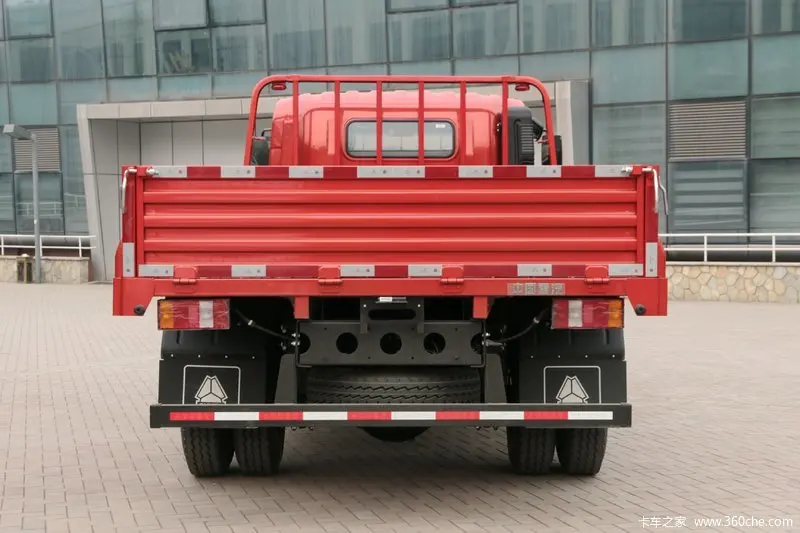 Famous brand HOWO 6 wheels 5 tons cargo truck on discount