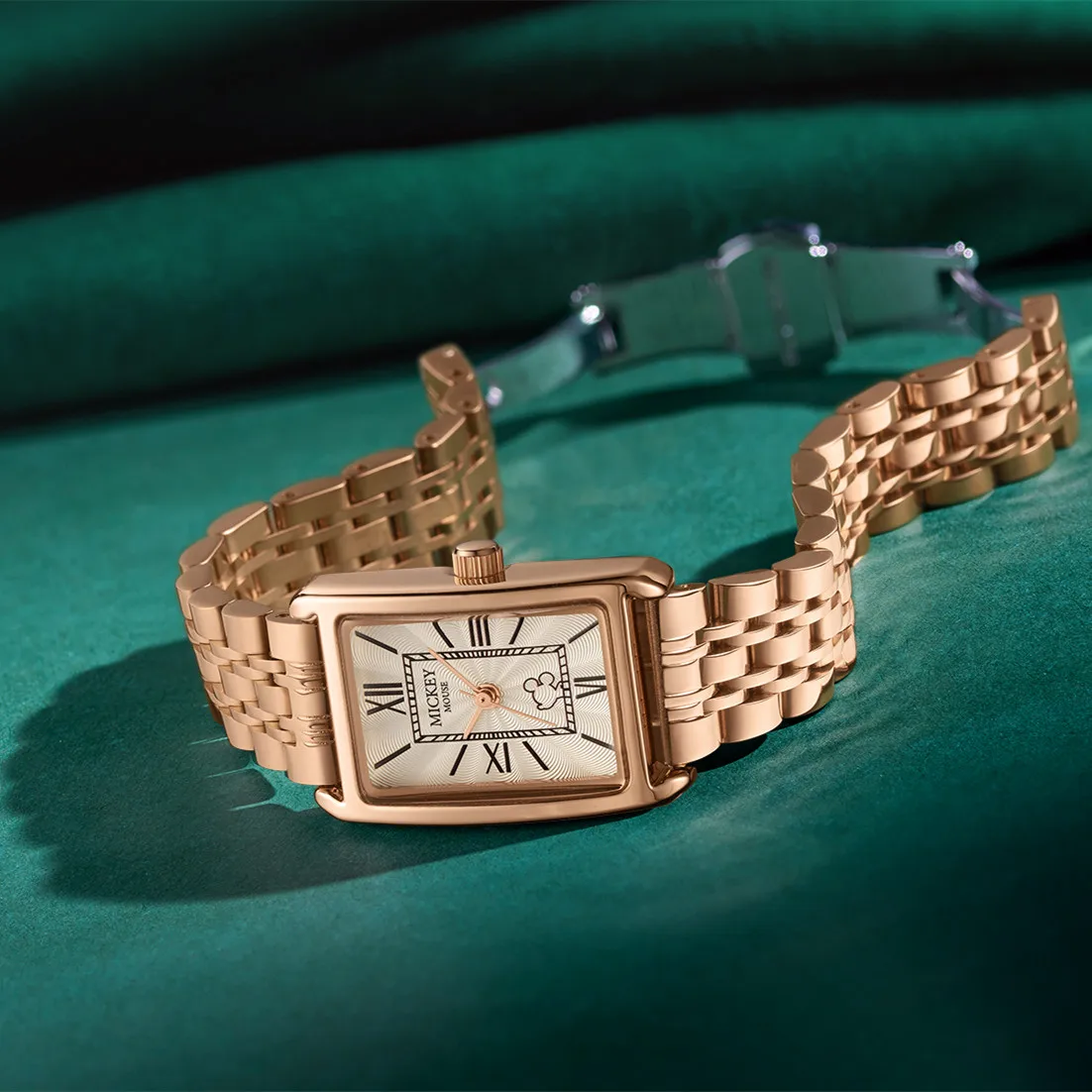 Wholesale Low price High quality Classic square luxury vintage minimalist Ladies Watches