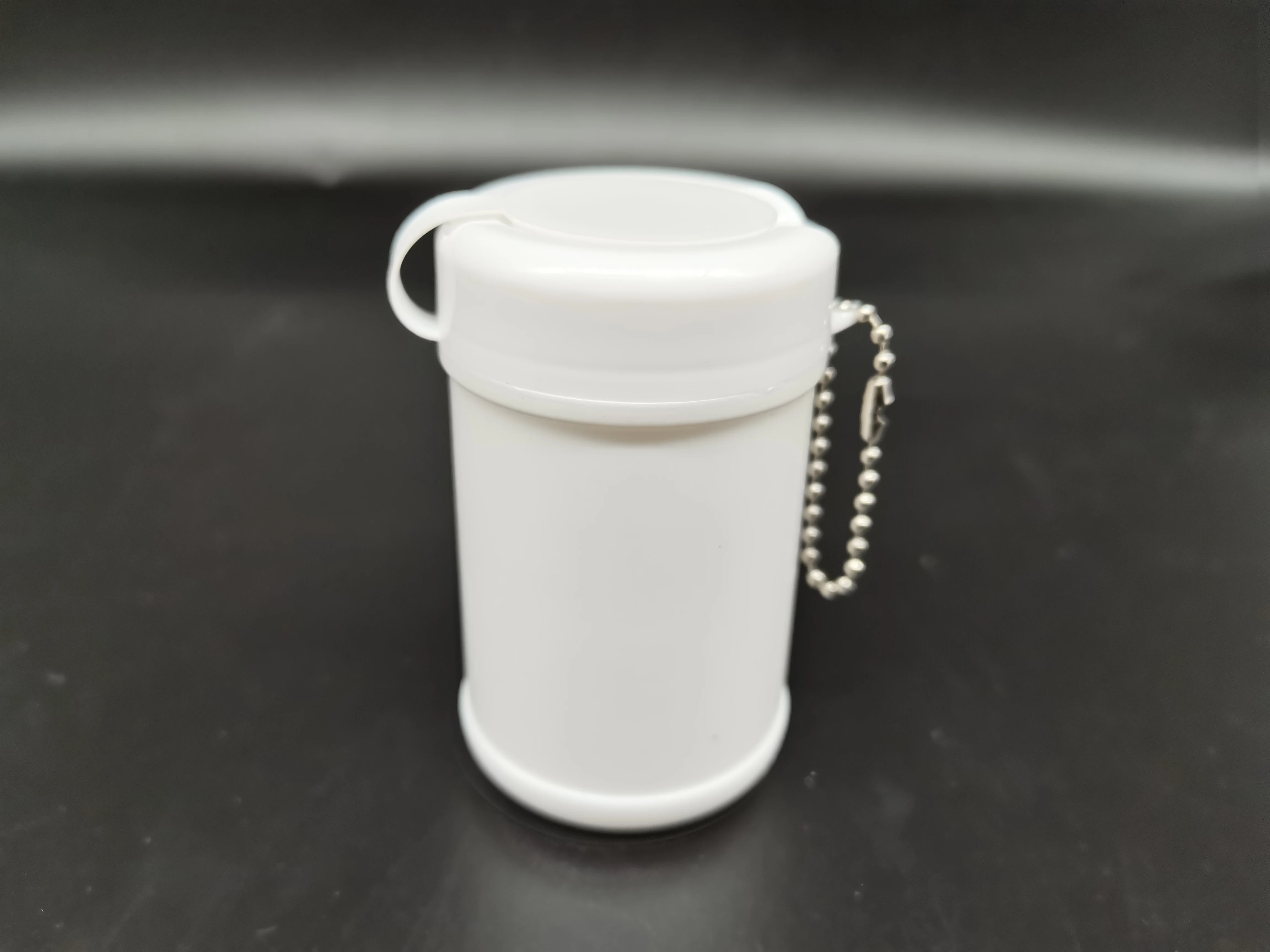 
30pcs disposable biodegradable Skin mini makeup remove wipes in canisters 