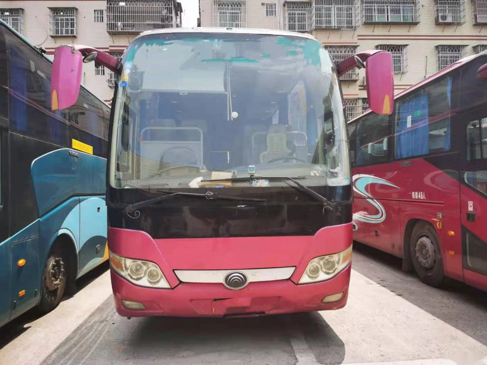 Yu tong zk6110 Китай поставщик 47 мест роскошный пассажирский автобус туристический для продажи