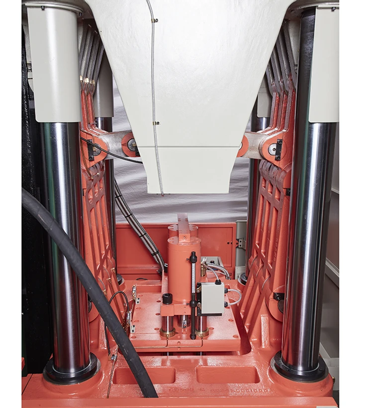 GDC 300 Cold Chamber Die Casting Machine Suitable for Aluminum Alloy Die Casting of Motorcycle Engine Housing