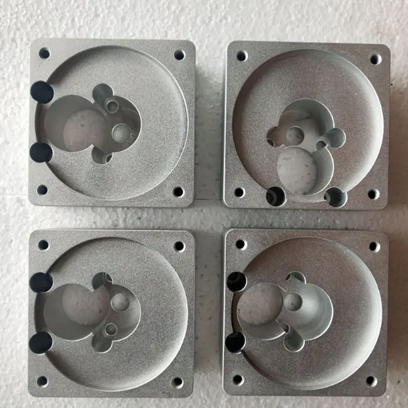 4 оси Oem сделал Cnc клиент токарный станок для ремонта мотоцикла запасные