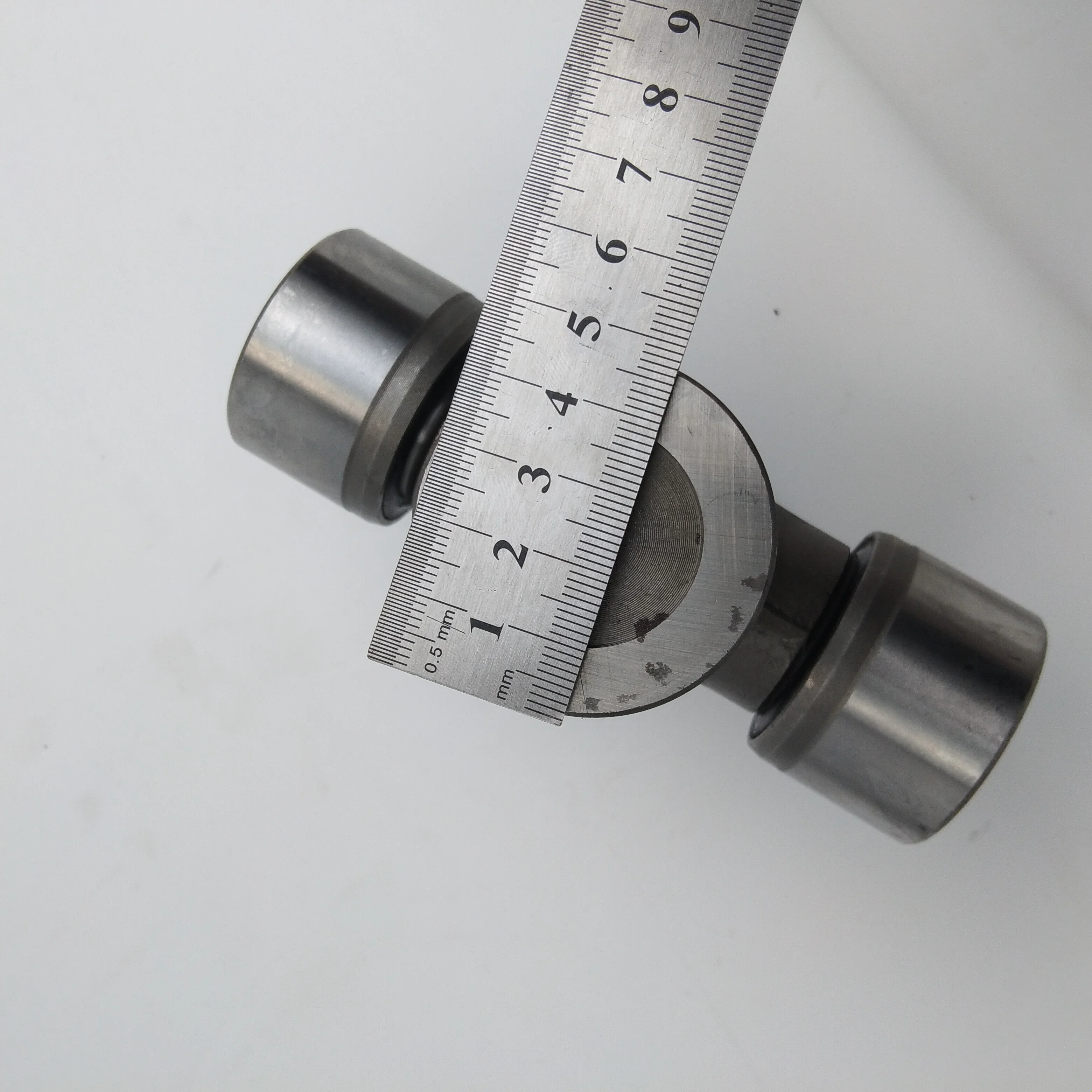 SINOTRUK HOWO truck spare parts  47diameter  cross joint for propeller shaft