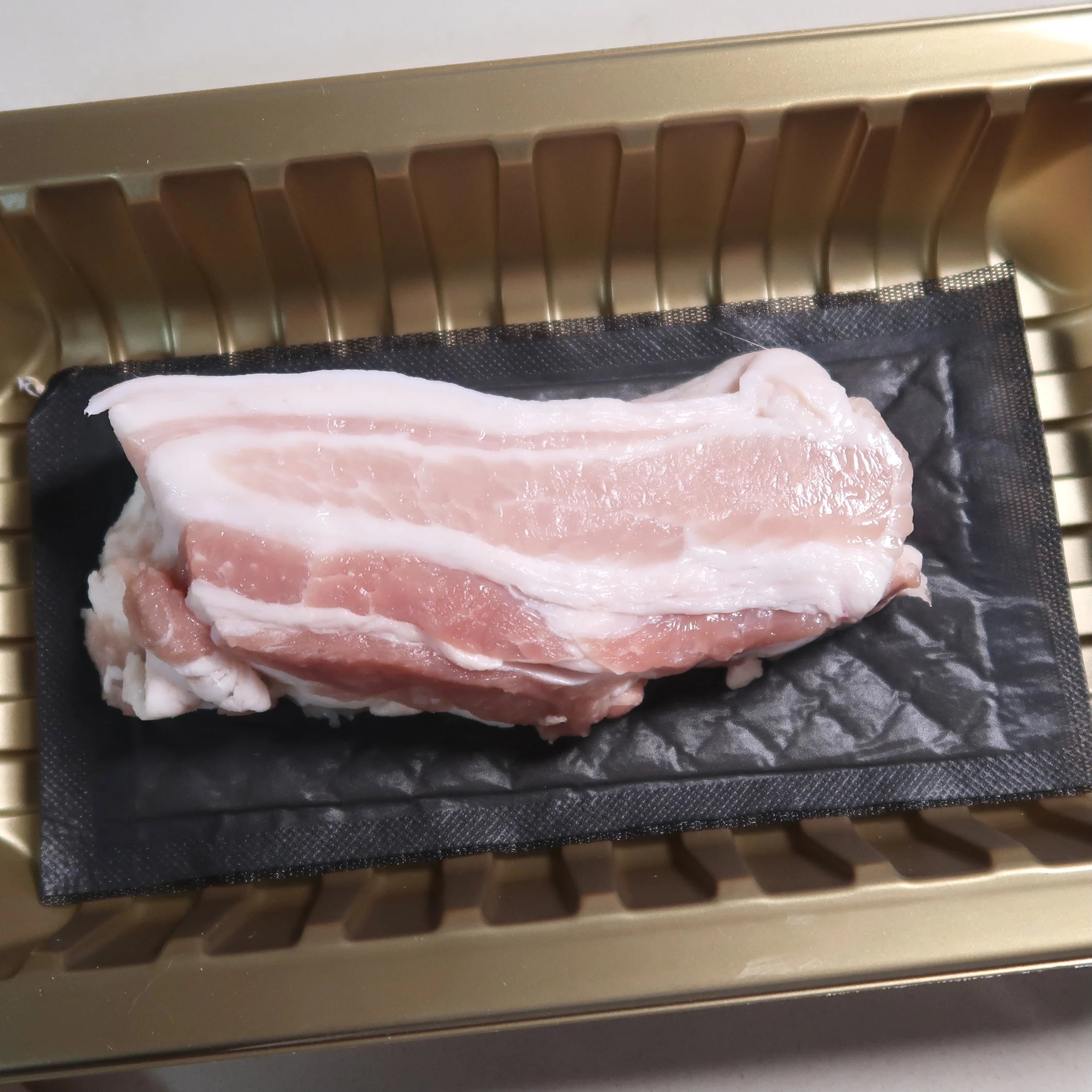 RUNFU Wholesale Superior Performance Absorbent Meat Pads Poultry Tray Pads