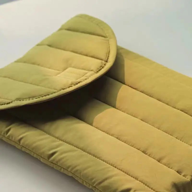 Fashion trendy Light weight Puffy Bag laptop carrying case laptop case with pouch