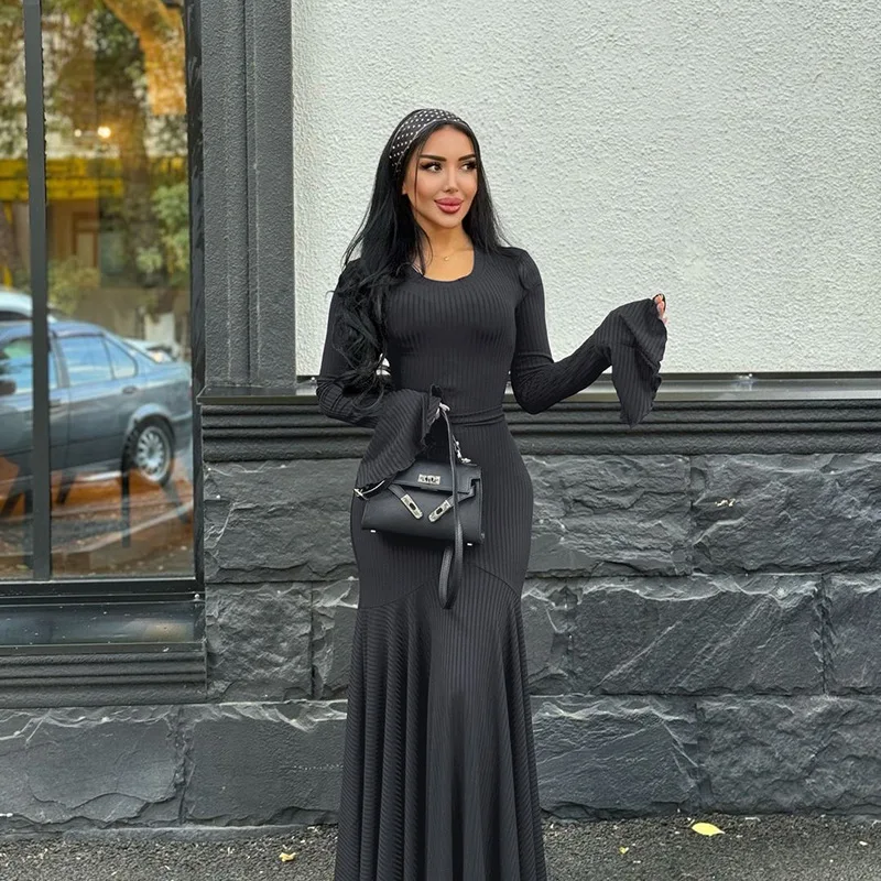 2024 Autumn and winter new round neck waist cinched trumpet dress temperament fish tail solid color long skirt
