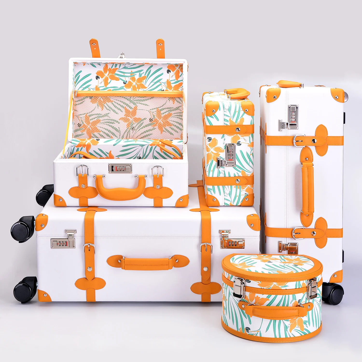 2024 Unisex Customized PU Leather Luxury Suitcase Handmade 4 Spinner Wheels Light Weight Luggage Bag Stylish Suit Case Sets