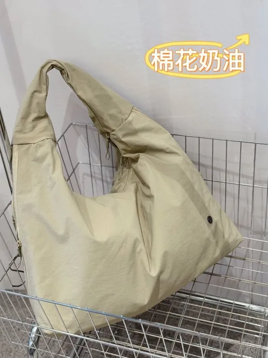 2024 Bobo Puff Series Ultra Light Parachute Fabric Shoulder Underarm Bag Fashionable Simple Cloth