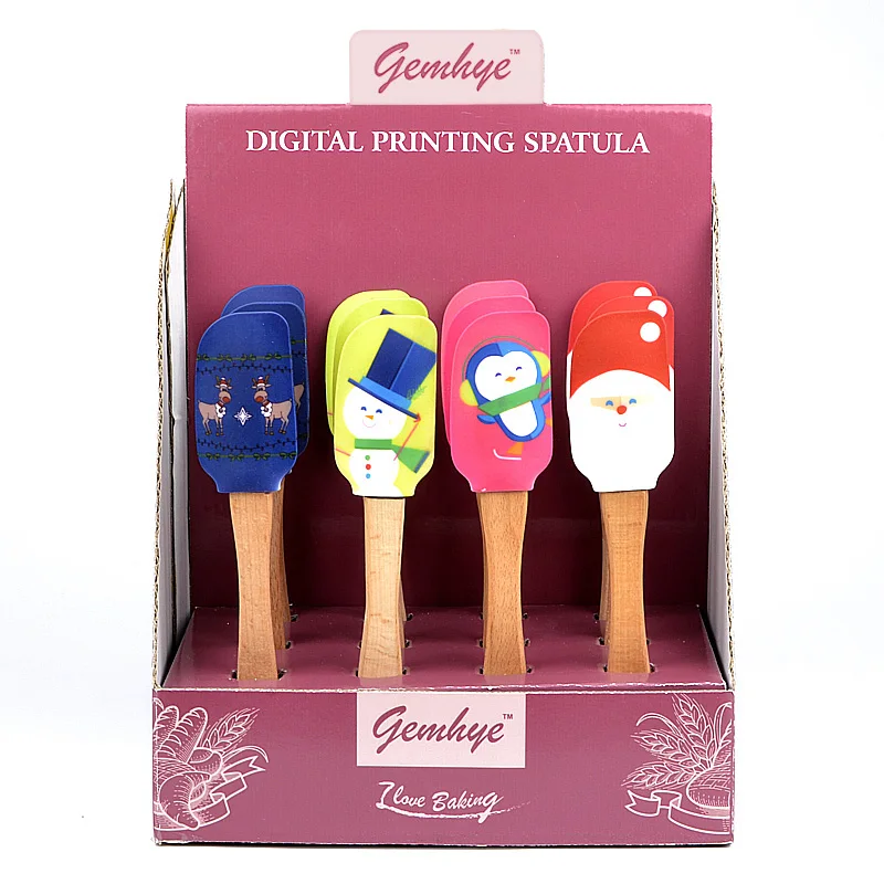 Hot Sale Food Grade Baking Spatula Set Wood Handle Christmas Shape Silicone Spatula Kitchen Tools
