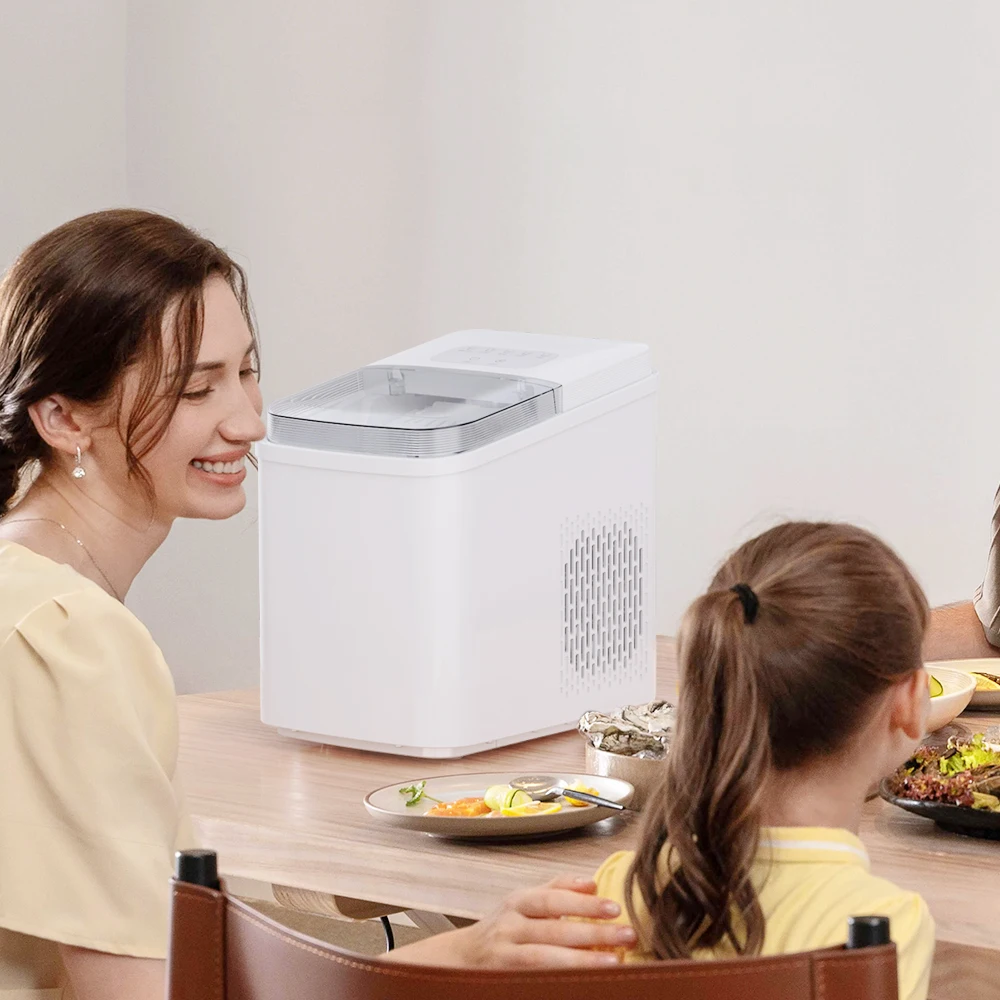 Mini Portable Ice Maker Kitchen Household Cube ABS Plastic Ice Maker For Milk Tea