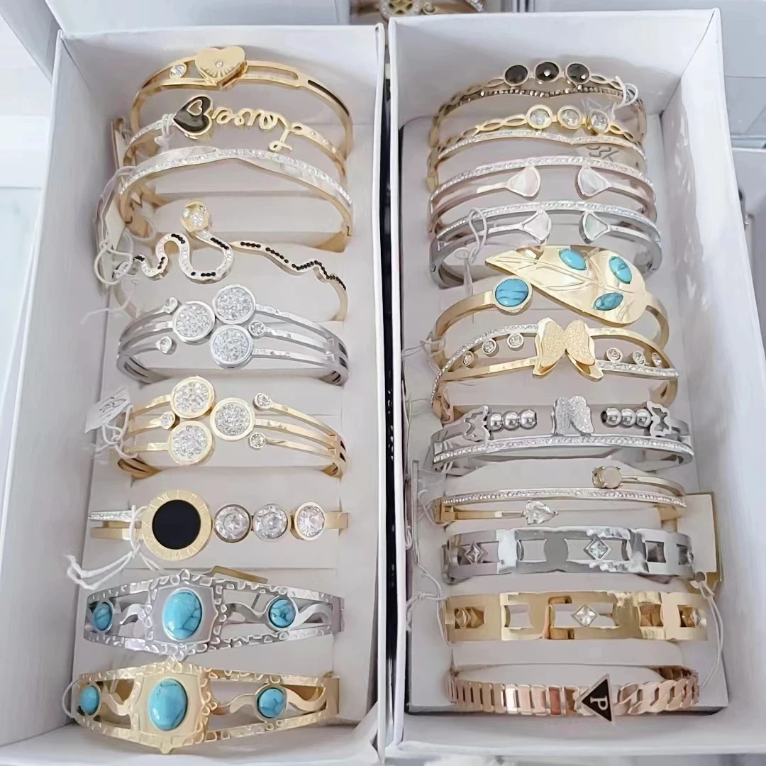 Hot Selling Fashion Wholesale Stainless Steel Waterproof Waterproof Life Tree Charm Bangle Crystal Wrist Lady Bracelets Bangles