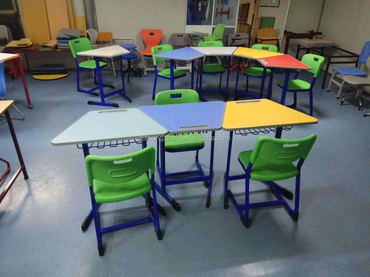 beautiful and simple  school furniture for students classroom furniture trapezium desks and chairs