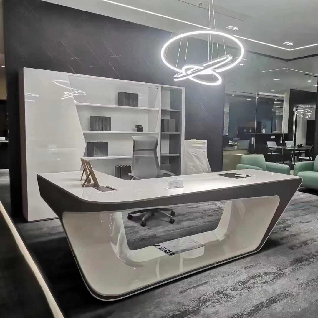 L-образный Рабочий стол с металлическими ножками