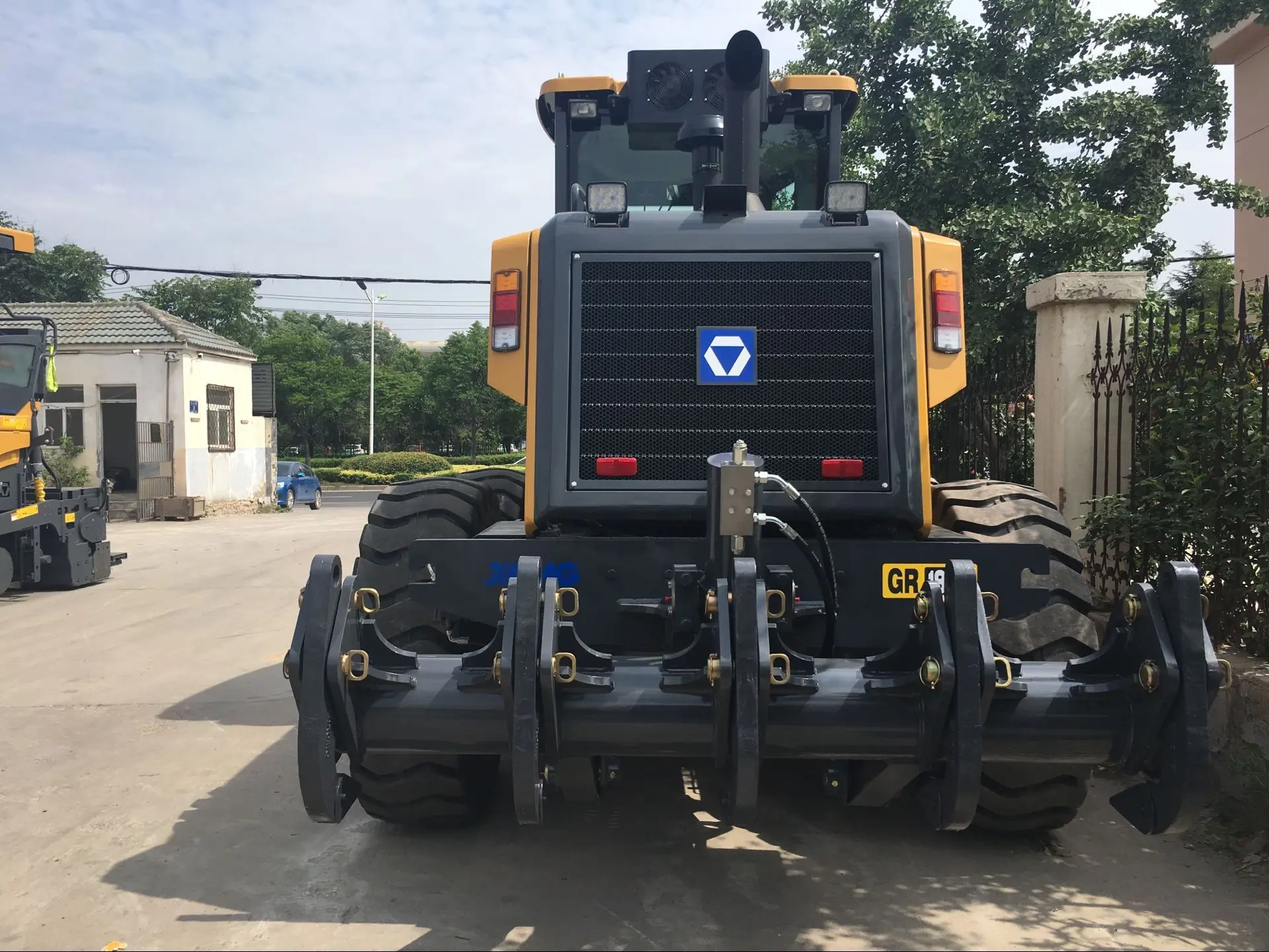 Китайский Новый известный бренд 180HP GR1803 автогрейдер с гидравлической тормозной системой в продаже