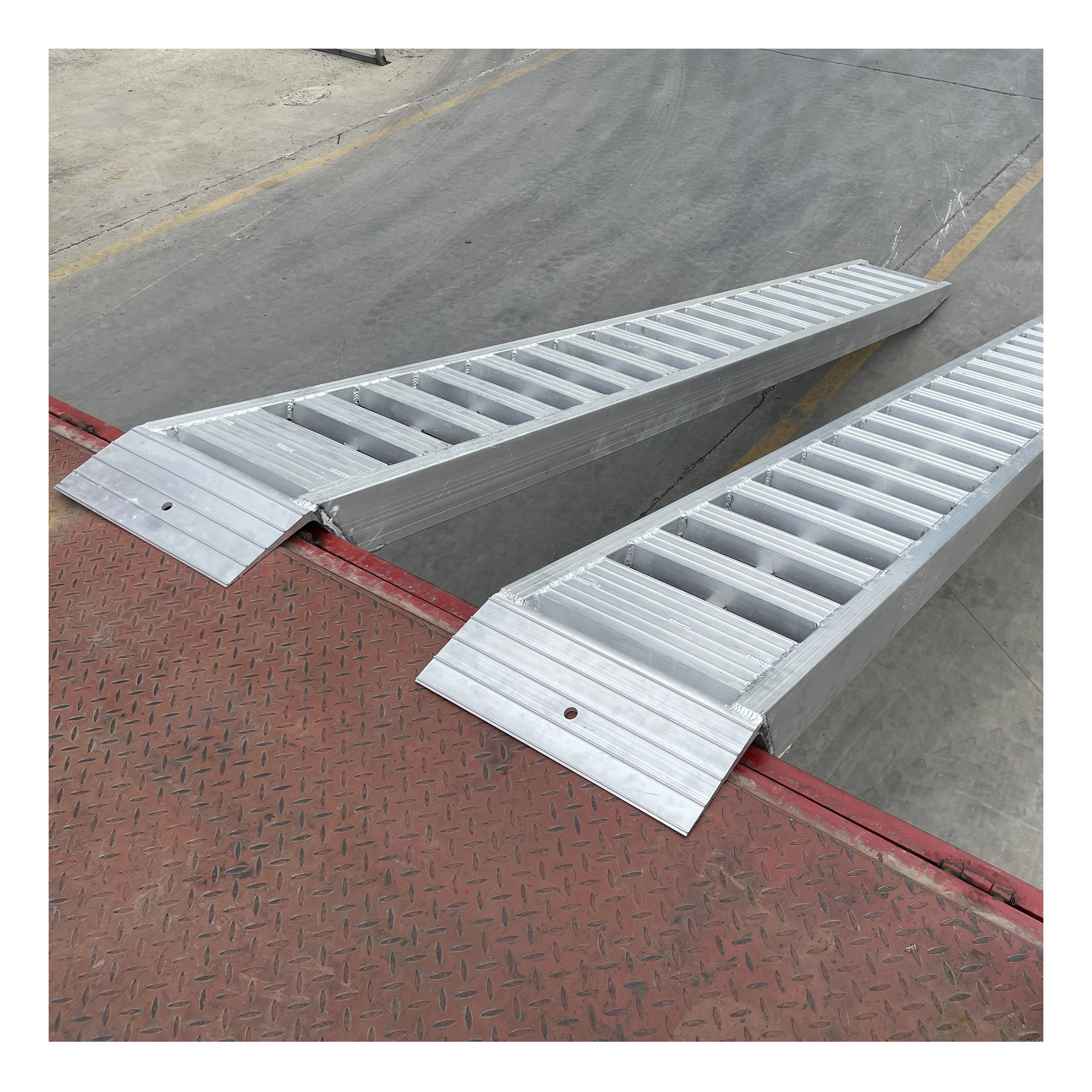 Light weight Ramps Aluminum SUV  5 Meter 5 Ton Loading Ramps For Pickup Truck Ramps Heavy Duty