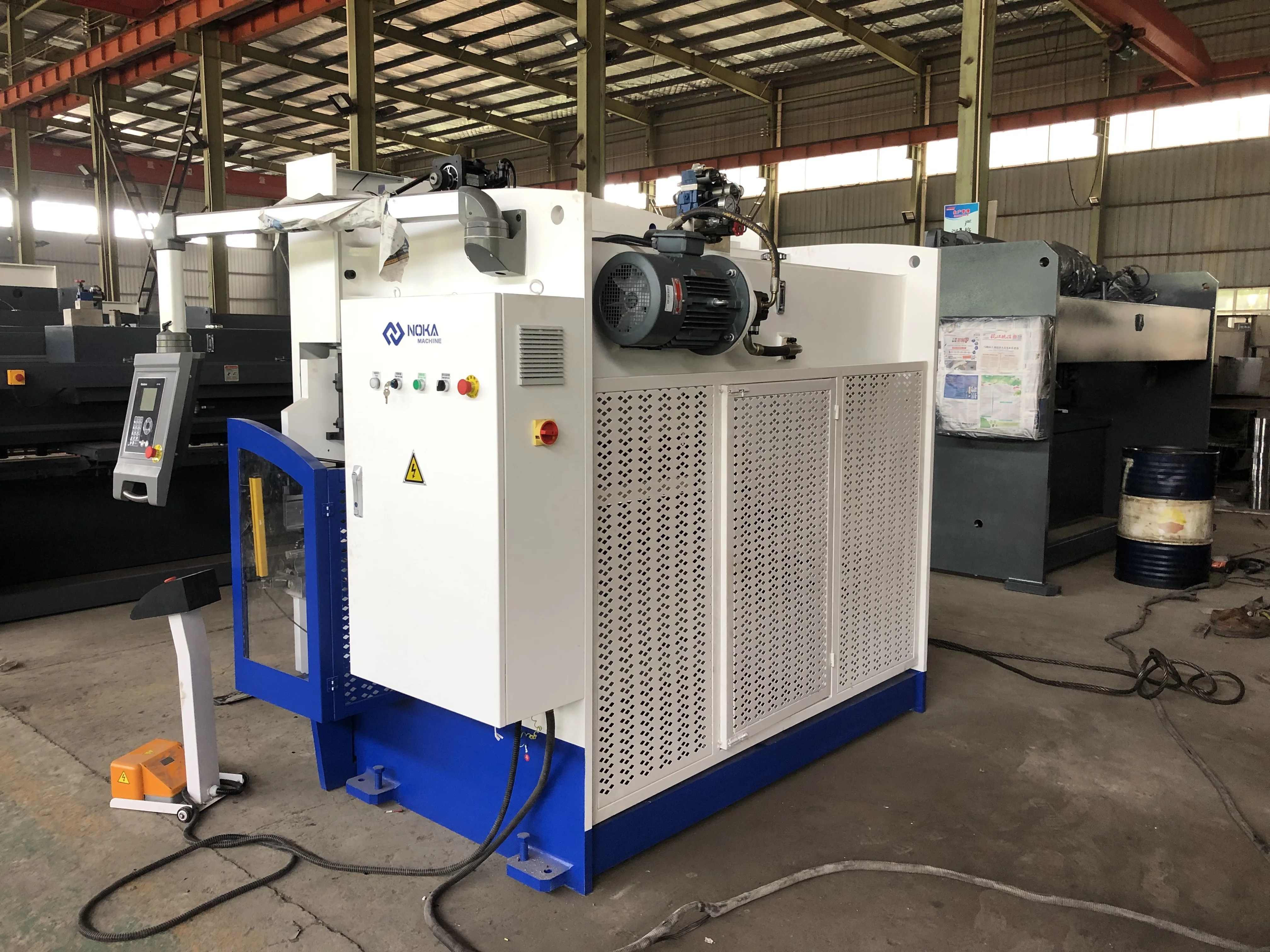 CNC Press Brake Used Sheet Metal Bending Machinery Hydraulic Bender Plate Stainless Steel Mini Press Brake Machine Price Sale