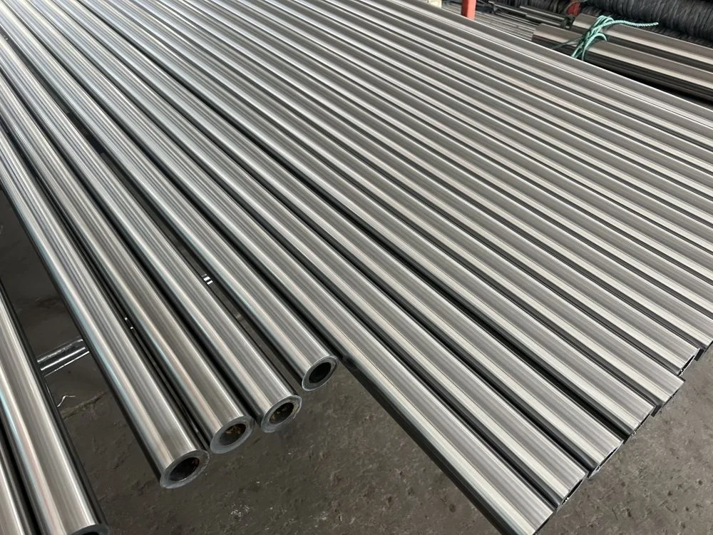 wholesale hot selling SS steel tube 201 304 and 316/L welded/seamless/erw stainless steel pipe