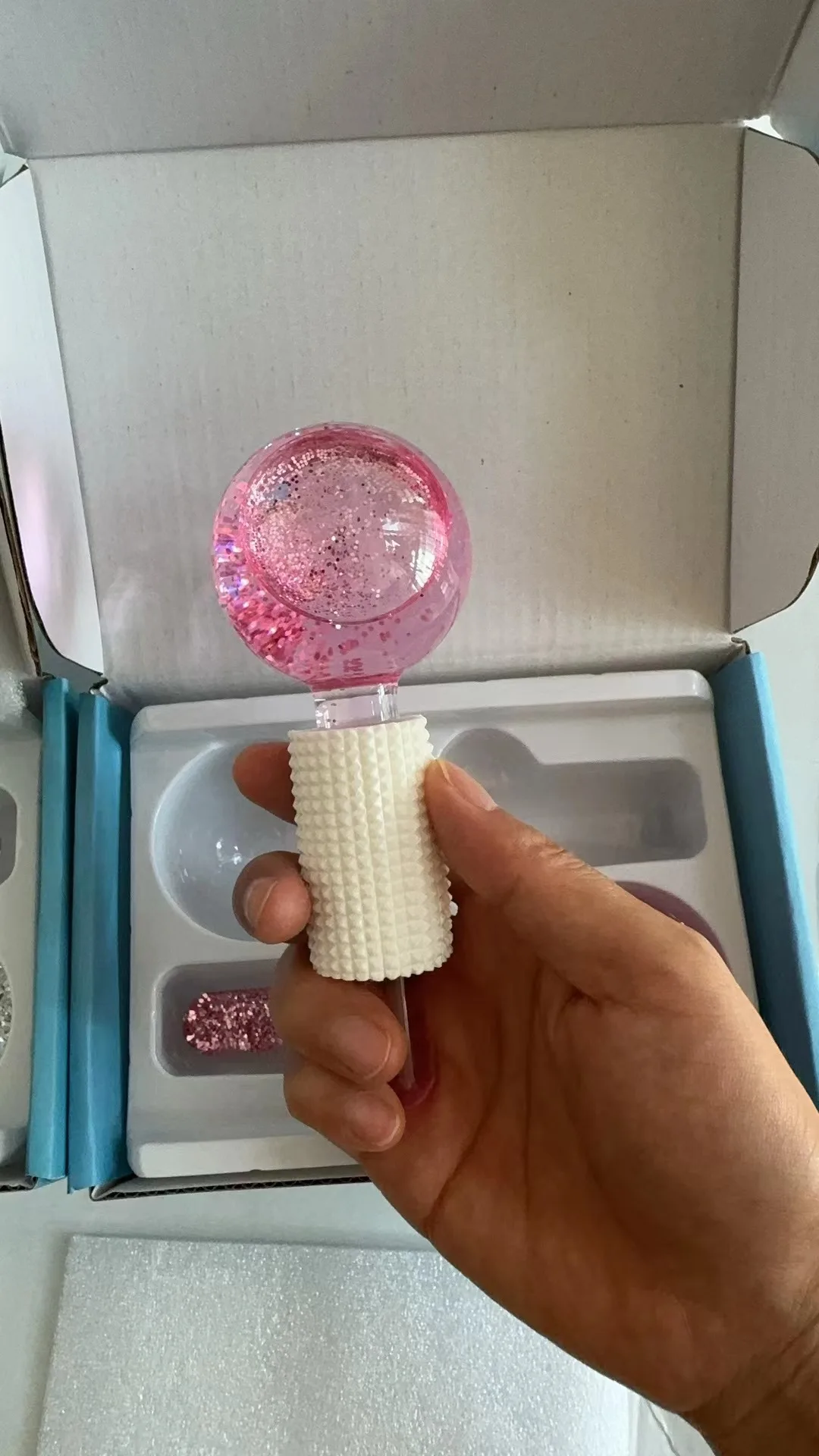 Custom Logo Ice Globes for Facial Cooling Globes Set for Eye Neck Cold Glass Ice Roller Ball Ice Globe Massager