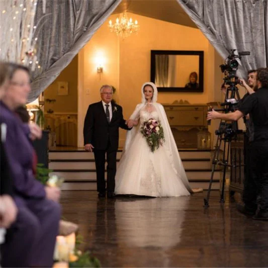 2022 bridal wedding cloak winter warm cloak location shooting wedding video as a souvenir studio photography photo