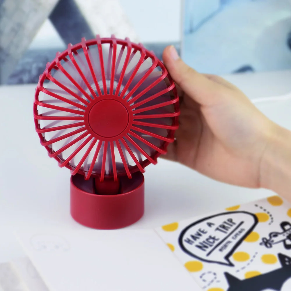China Summer USB Mini Fan Air Cooling Table Student Dormitory Plastic Blade Charging Desktop Small Fan
