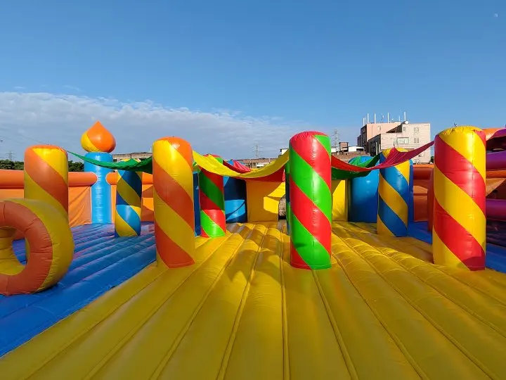 Fun Entertainment Large Outdoor Commercial Amusement Inflatable Park
