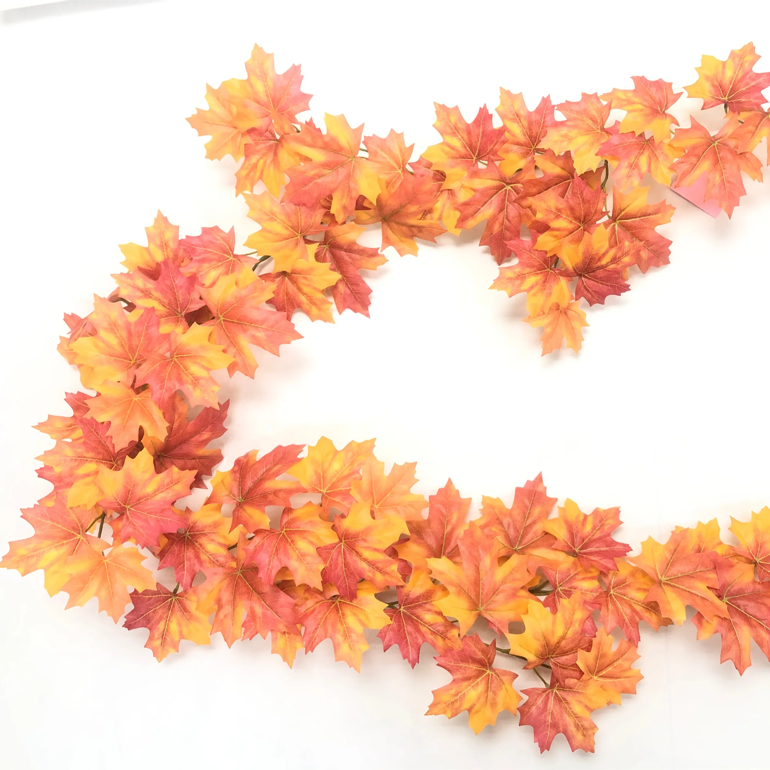 Hot Selling Maple Leaf Artificial Thanksgiving Autumn Leave Garland Fall Vine For Home Garden Decoration