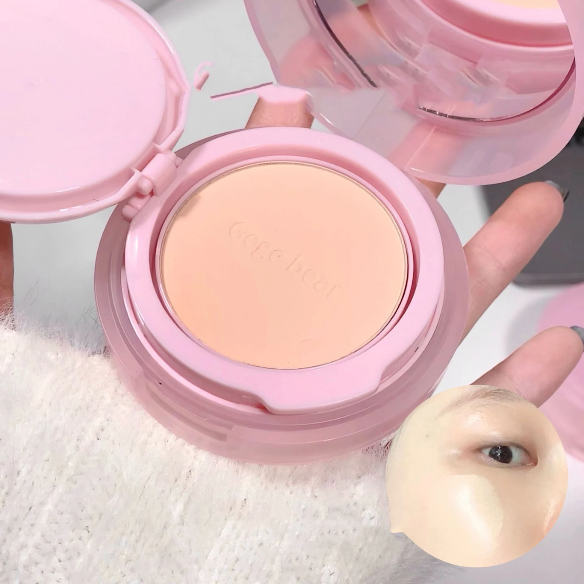 Gege Bear Brightening Skin Tone natural Lasting finishing Powder Pressed Setting Powder 2-in-1 Pressed Powder Air Cushion