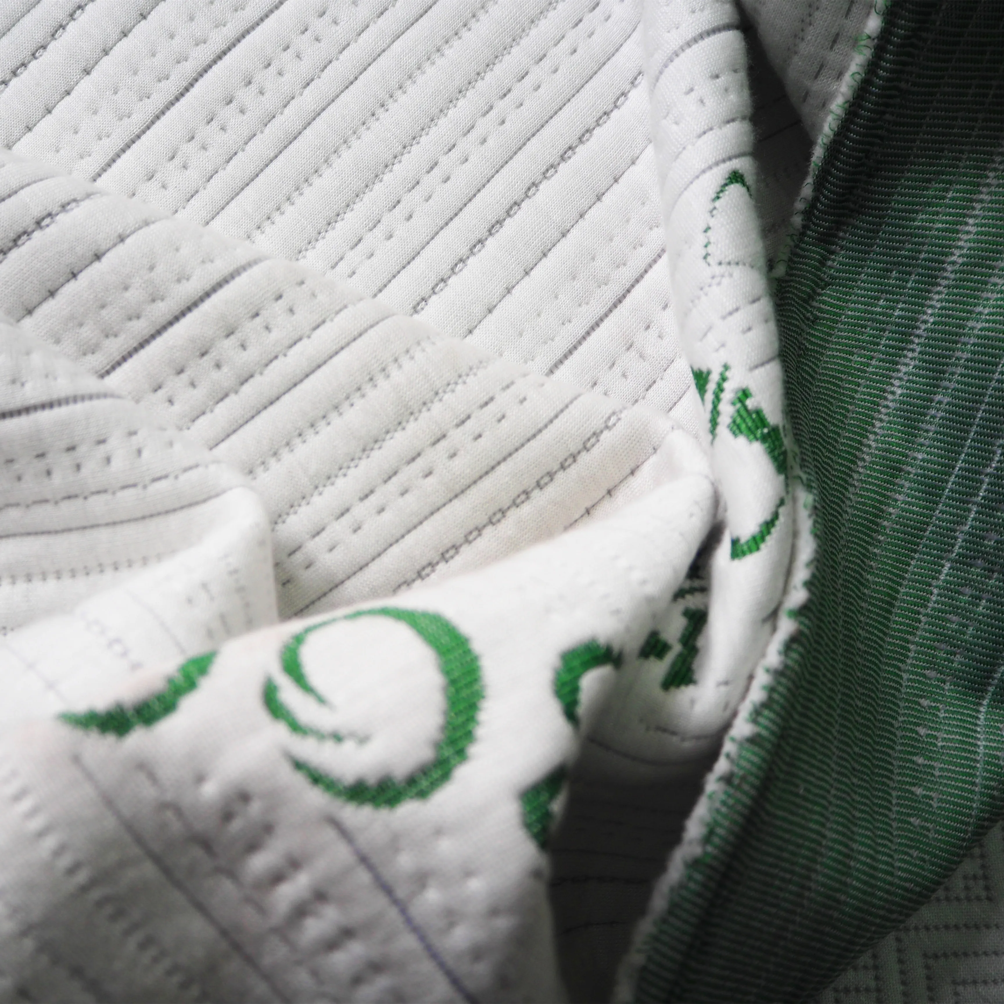 Textiles Skin Friendly Upholstery Designer Bamboo Fiber Knitted Jacquard Mattress Ticking Fabric