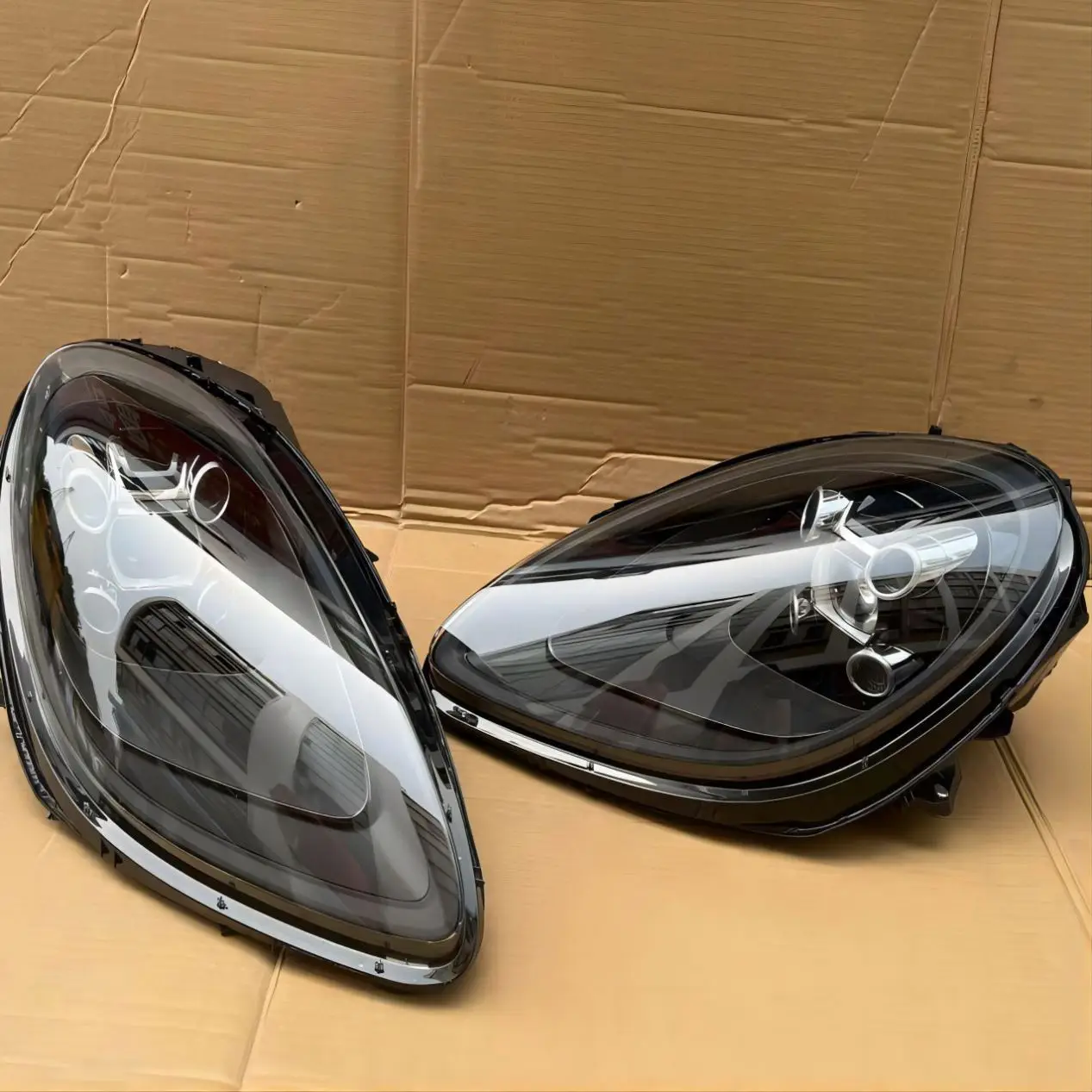 Modern Novel Design Factory Price for Cts Headlights